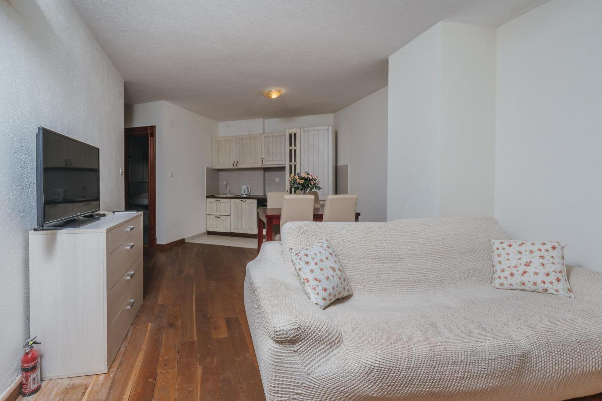 Apartments Pietra Mare Petrovac Room photo