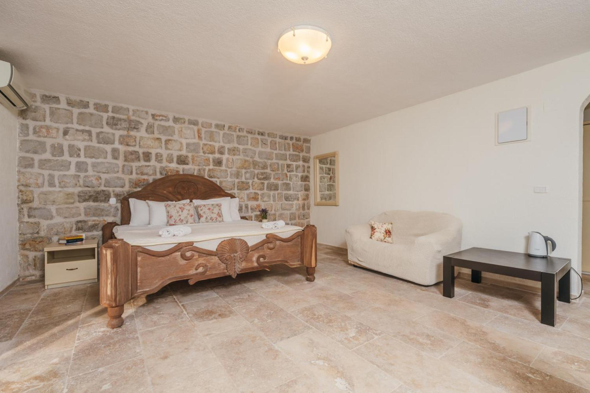 Apartments Pietra Mare Petrovac Room photo